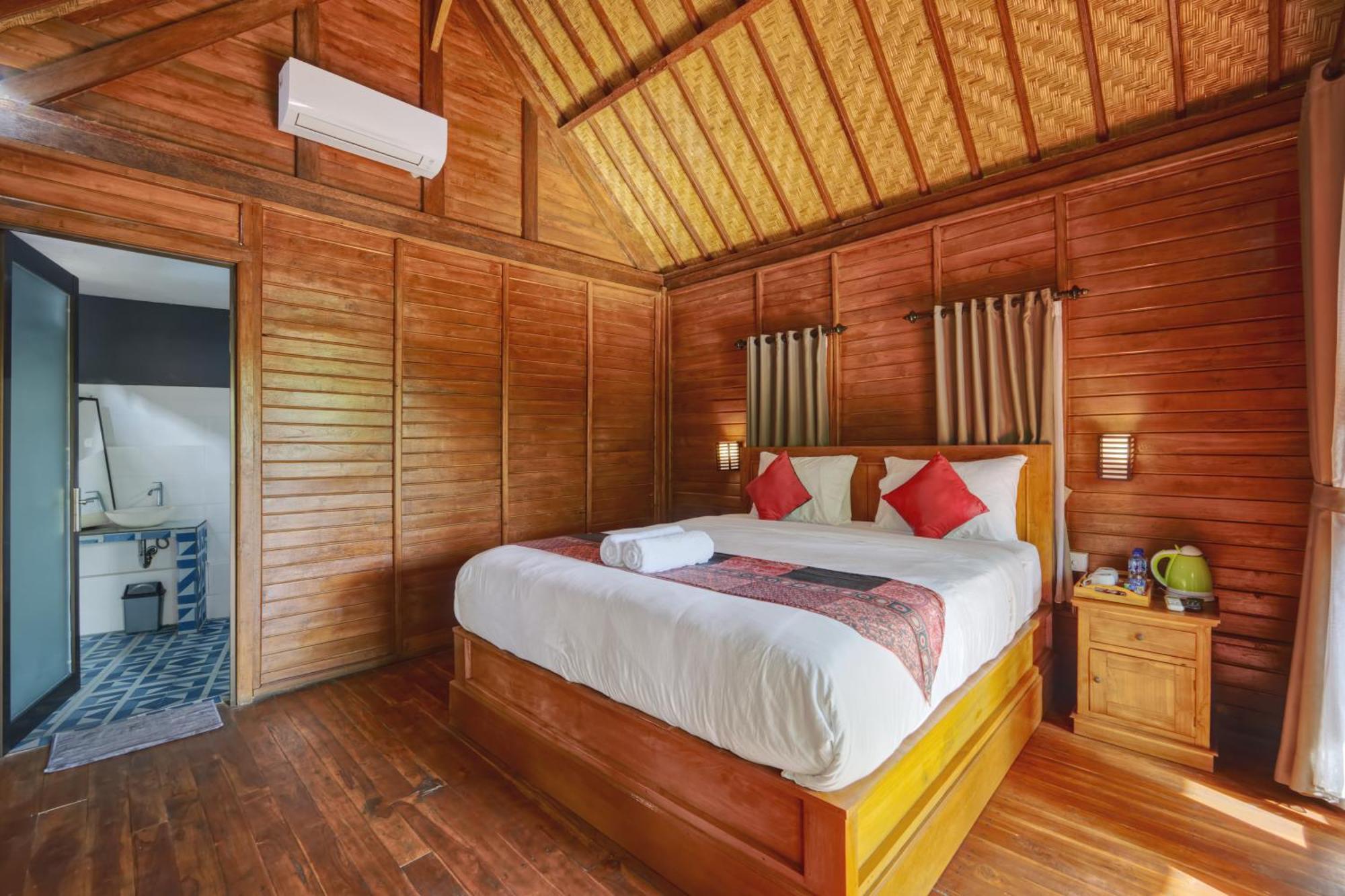 Ss Pangket Bungalow Sakti Room photo